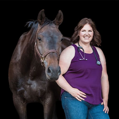 Dr. Kelsey Shacker, Olds Veterinarian